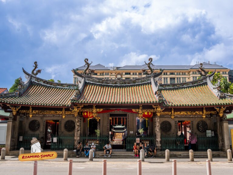 The front of Thian Hock Keng Temple